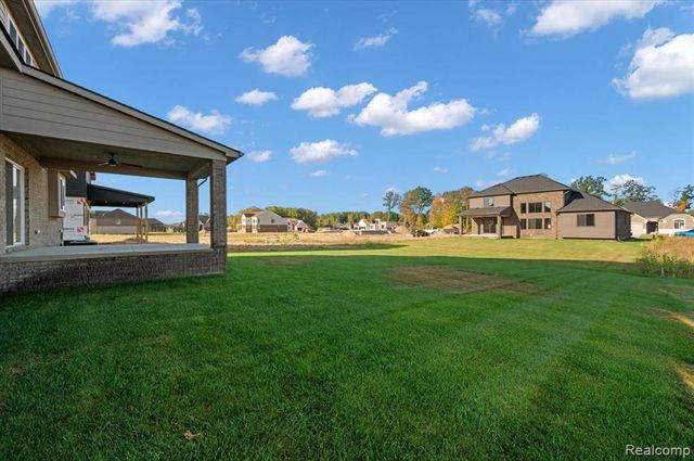 50637 Mistwood Drive, Macomb, MI 48042