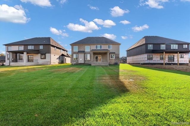 50637 Mistwood Drive, Macomb, MI 48042