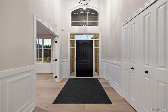 50637 Mistwood Drive, Macomb, MI 48042