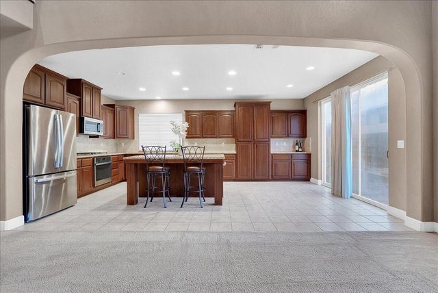 312 Martin Street, Tulare, CA 93274