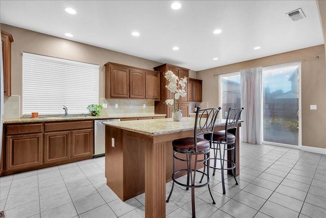 312 Martin Street, Tulare, CA 93274