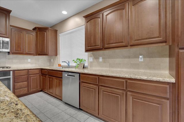 312 Martin Street, Tulare, CA 93274