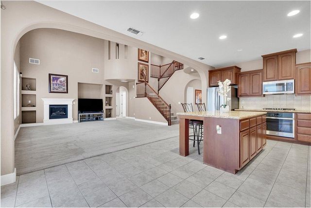 312 Martin Street, Tulare, CA 93274