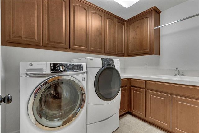 312 Martin Street, Tulare, CA 93274