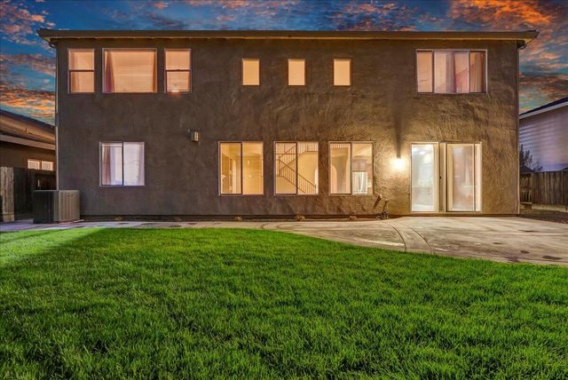 312 Martin Street, Tulare, CA 93274