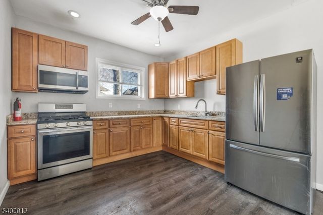 31 Homestead Park, Newark City, NJ 07108