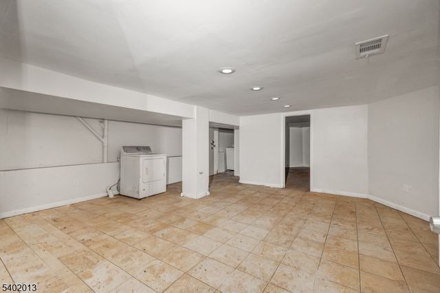 31 Homestead Park, Newark City, NJ 07108