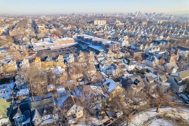 31 Homestead Park, Newark City, NJ 07108