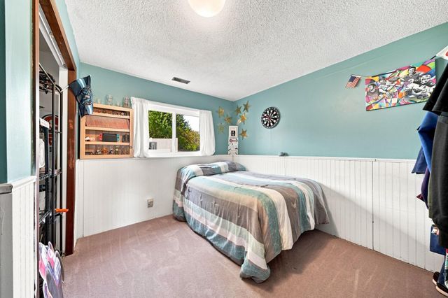2201 Kessler Lane, Chaska, MN 55318