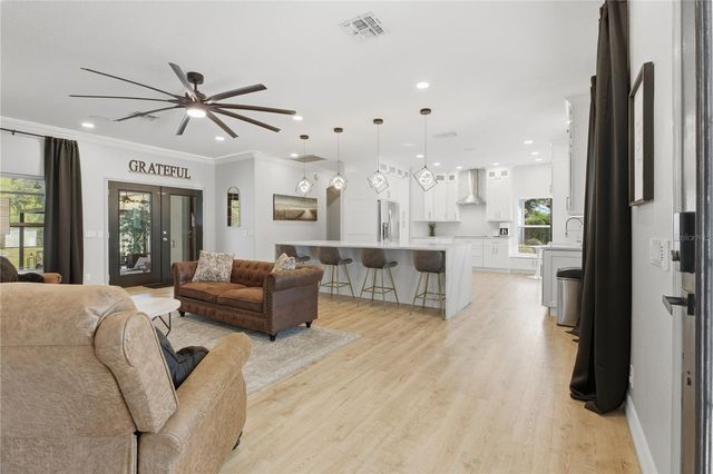 4575 LAKE SHORE DRIVE, St Cloud, FL 34772