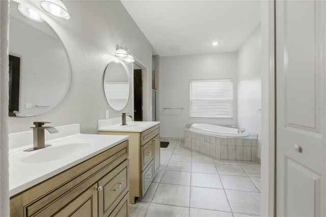 4575 LAKE SHORE DRIVE, St Cloud, FL 34772