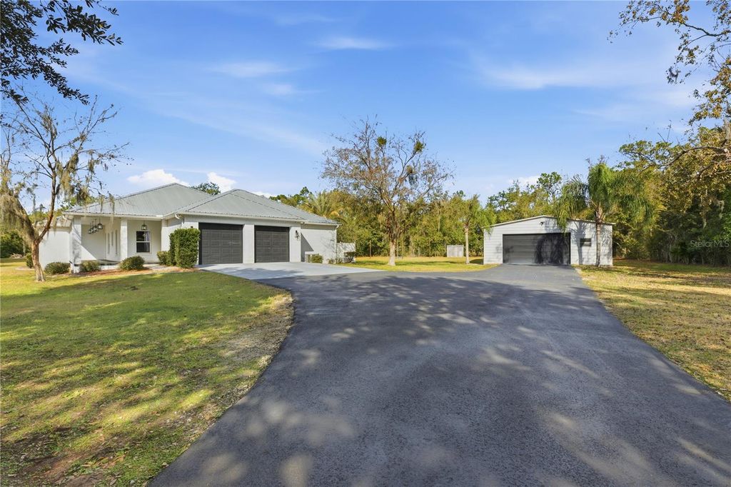 4575 LAKE SHORE DRIVE, St Cloud, FL 34772