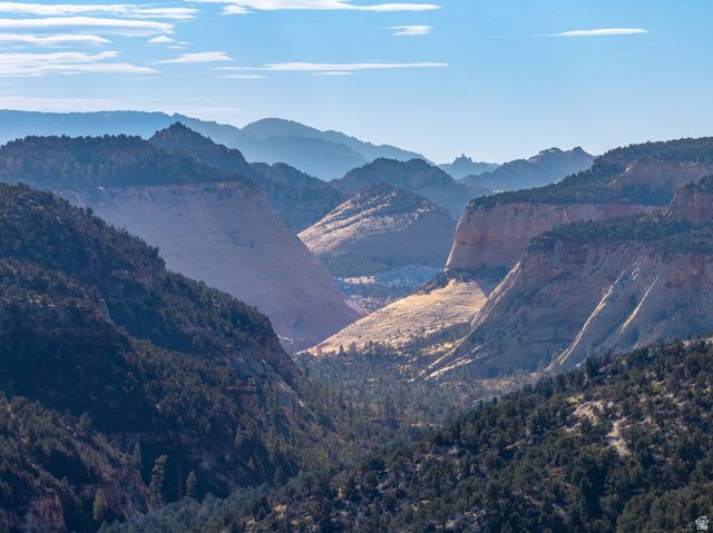 6 S NORTH FORK RD, Orderville, UT 84758