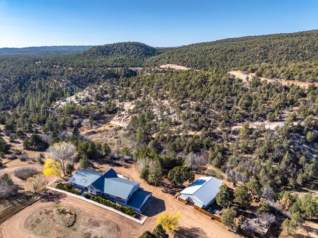 6 S NORTH FORK RD, Orderville, UT 84758