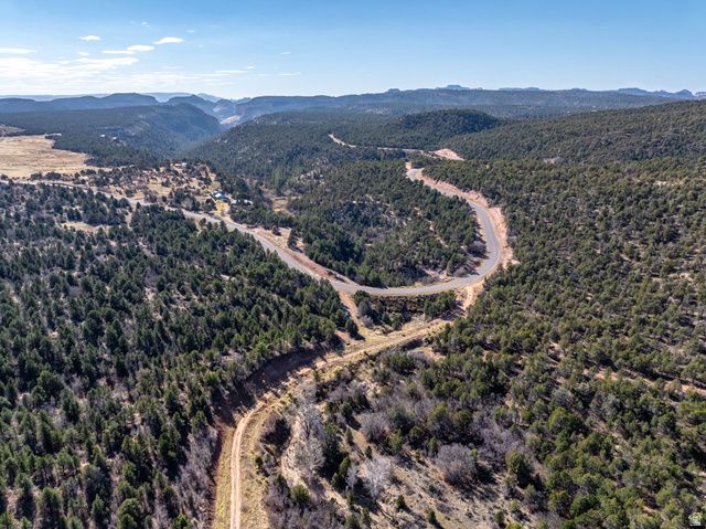 6 S NORTH FORK RD, Orderville, UT 84758