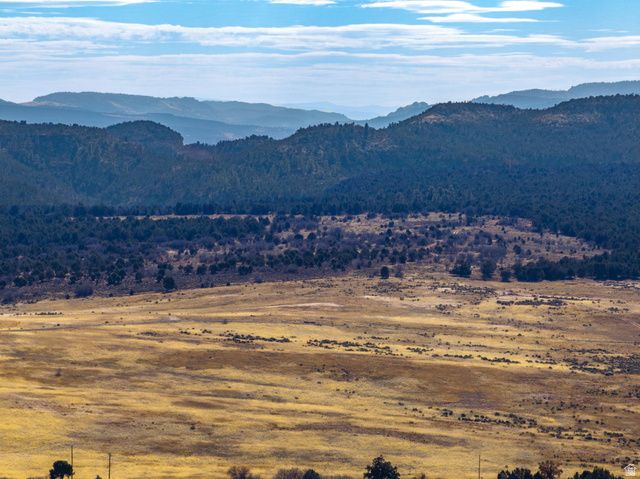 6 S NORTH FORK RD, Orderville, UT 84758