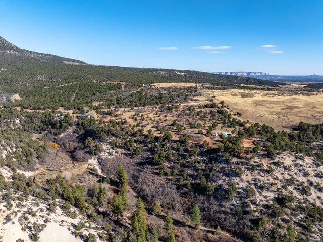 6 S NORTH FORK RD, Orderville, UT 84758