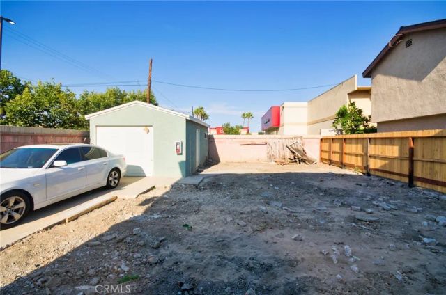 5174 Linden, Long Beach, CA 90805