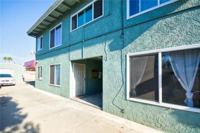5174 Linden, Long Beach, CA 90805