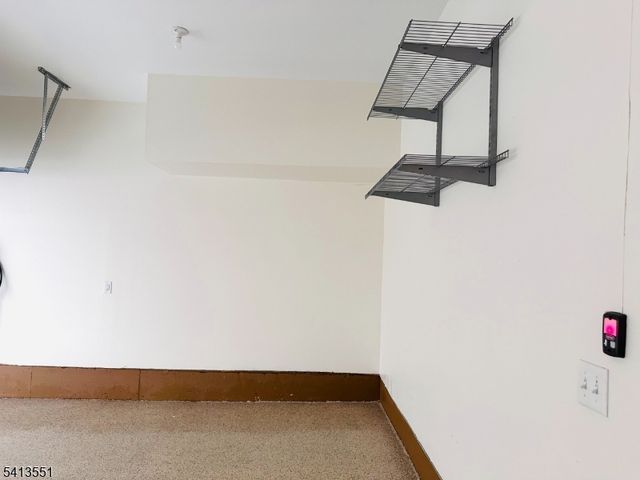 17 Gala Ct, Livingston Twp., NJ 07039