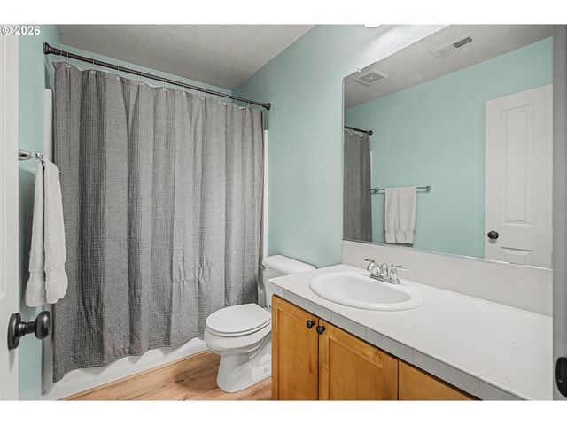 1316 Se ROUNDELAY St, Hillsboro, OR 97123