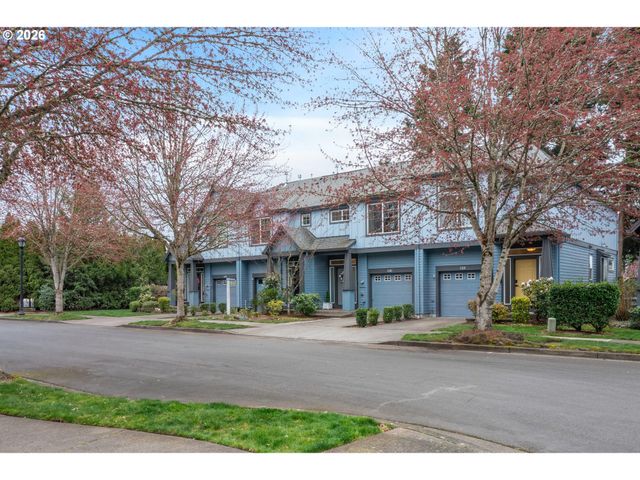 1316 Se ROUNDELAY St, Hillsboro, OR 97123