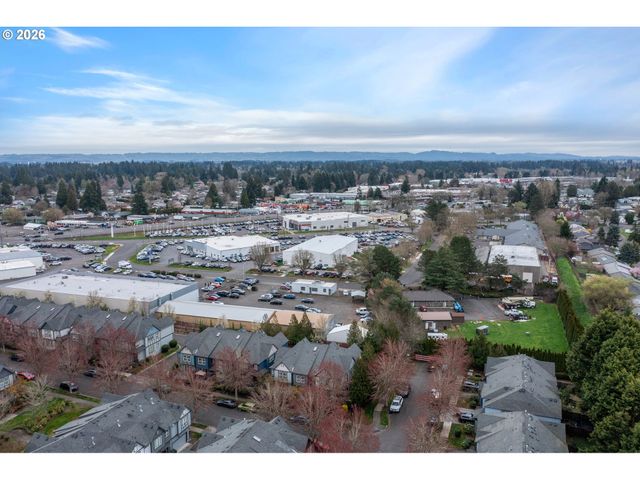 1316 Se ROUNDELAY St, Hillsboro, OR 97123