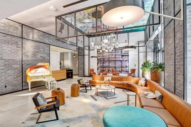 121 NE 34th St 2205, Miami, FL 33137