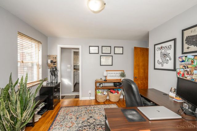 6424 Graceland Avenue, Cincinnati, OH 45237