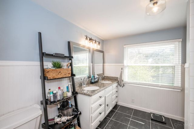 6424 Graceland Avenue, Cincinnati, OH 45237