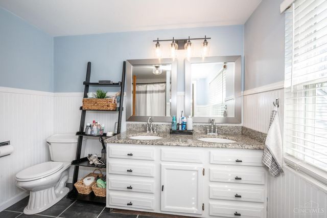 6424 Graceland Avenue, Cincinnati, OH 45237