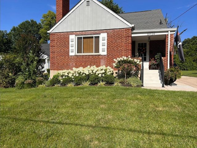 6424 Graceland Avenue, Cincinnati, OH 45237