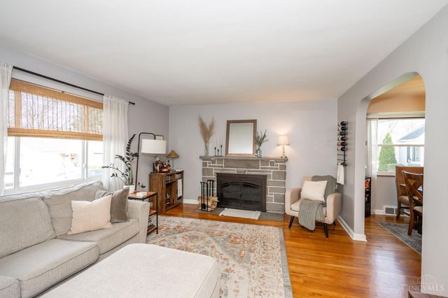 6424 Graceland Avenue, Cincinnati, OH 45237