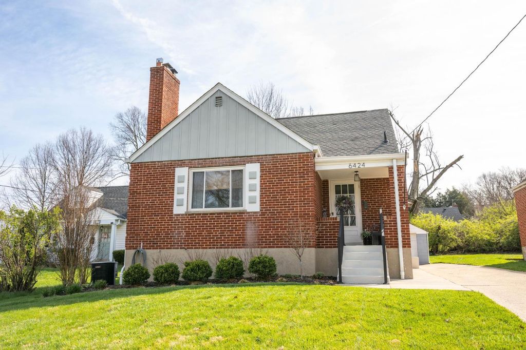 6424 Graceland Avenue, Cincinnati, OH 45237