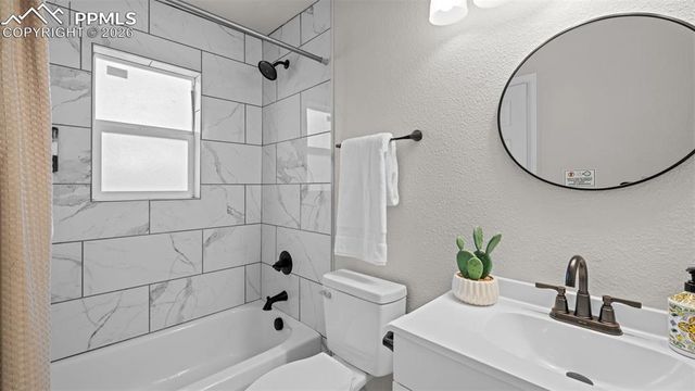 2702 Cheyenne Avenue, Pueblo, CO 81003