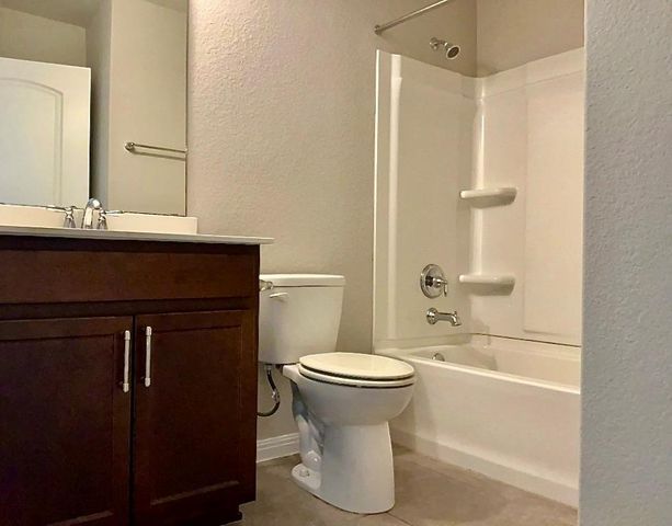 411 Kickapoo Creek LN, Georgetown, TX 78633