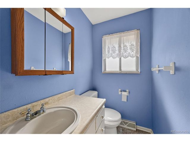 466 S Routt Way, Lakewood, CO 80226