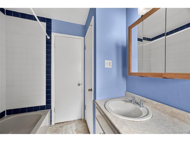 466 S Routt Way, Lakewood, CO 80226