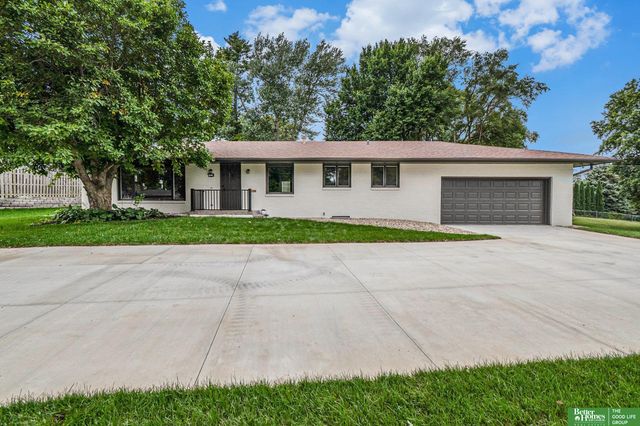 1216 S 108th Street, Omaha, NE 68144