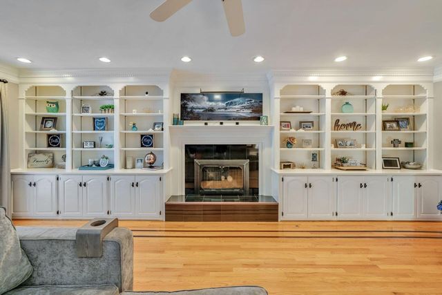 10416 Sterling Springs Road, Louisville, KY 40223