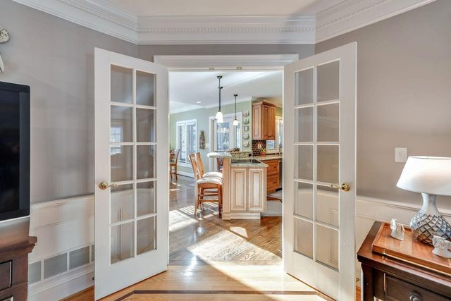 10416 Sterling Springs Road, Louisville, KY 40223