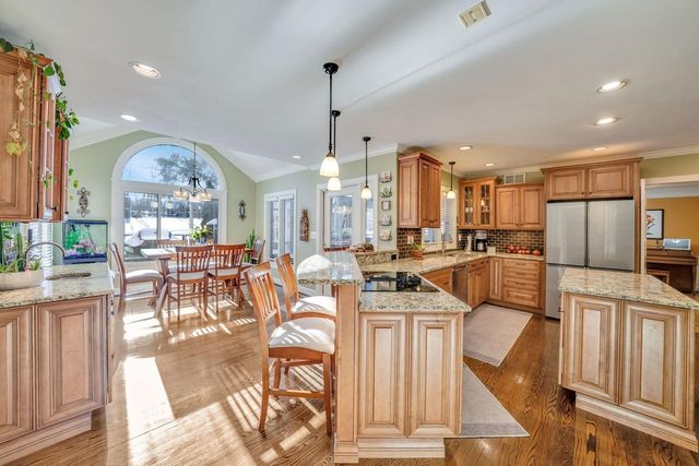 10416 Sterling Springs Road, Louisville, KY 40223