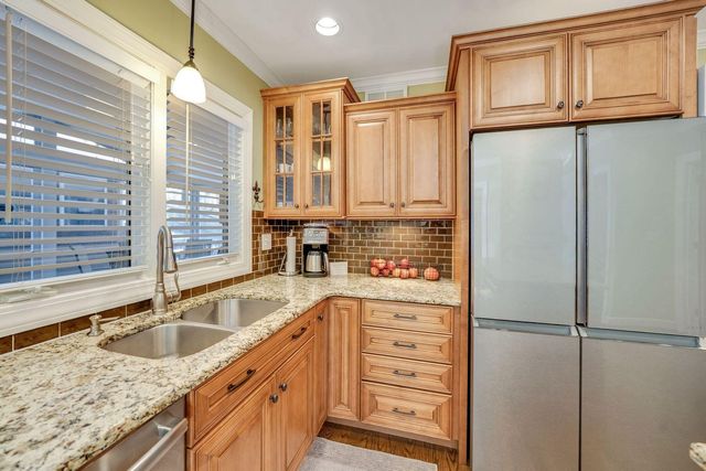 10416 Sterling Springs Road, Louisville, KY 40223