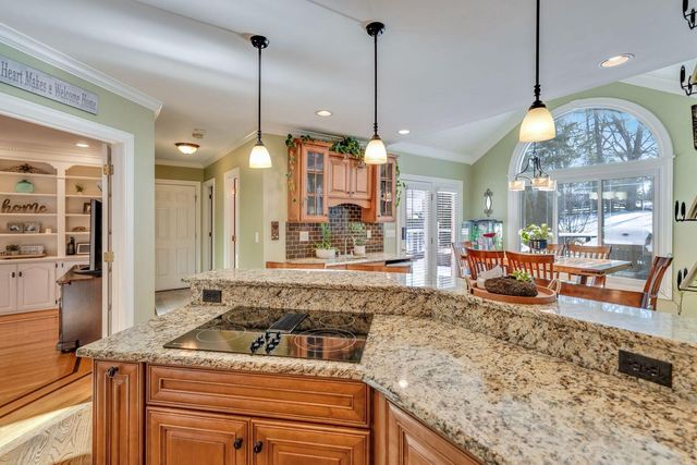 10416 Sterling Springs Road, Louisville, KY 40223