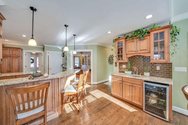 10416 Sterling Springs Road, Louisville, KY 40223