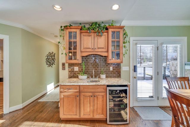 10416 Sterling Springs Road, Louisville, KY 40223