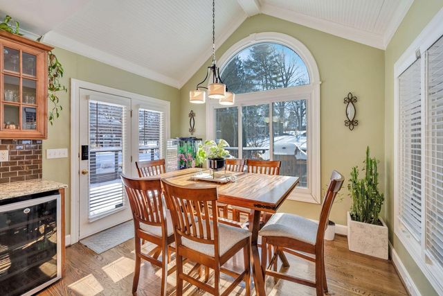 10416 Sterling Springs Road, Louisville, KY 40223