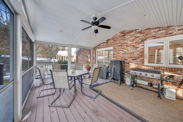 10416 Sterling Springs Road, Louisville, KY 40223