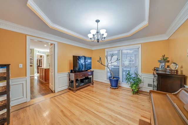 10416 Sterling Springs Road, Louisville, KY 40223