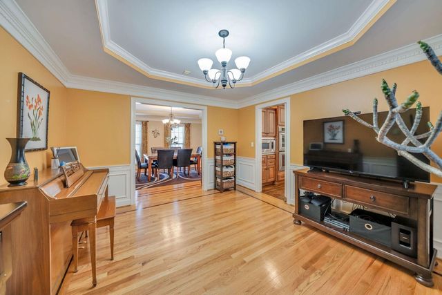 10416 Sterling Springs Road, Louisville, KY 40223